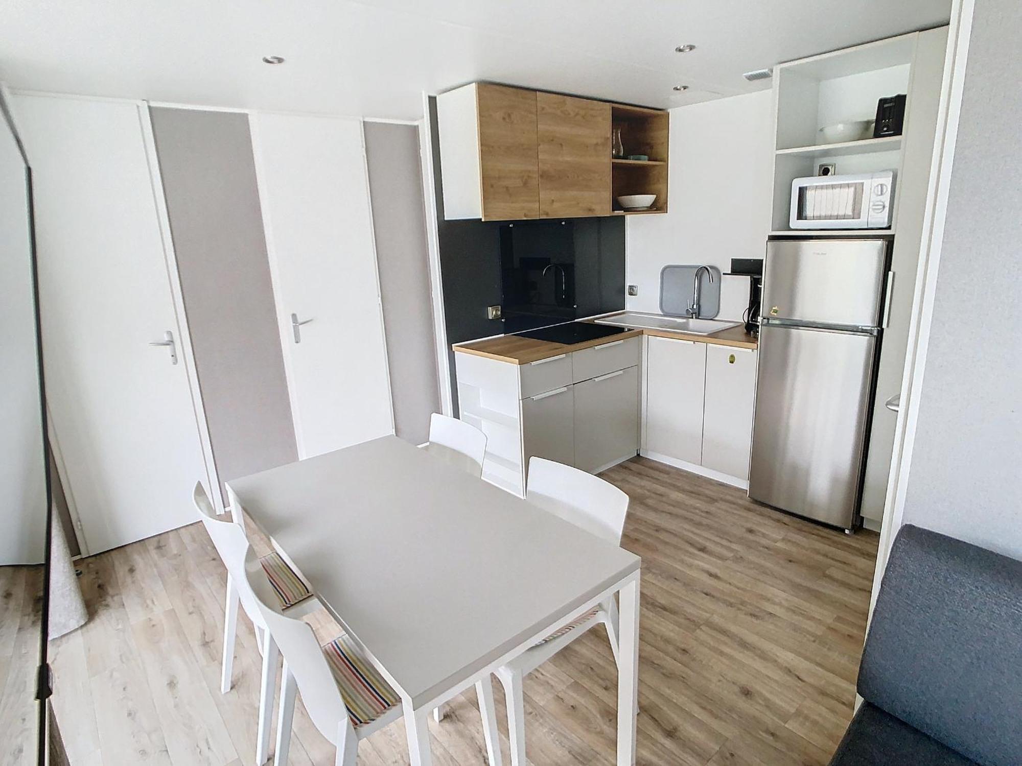 Mobil-Home Luxe A Jullouville: 200M Plage, Piscine Chauffee, 4 Pers, Parking, Wi-Fi Inclus - Fr-1-361A-34 Kültér fotó